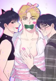 La Doble Vida del Chico Nerd bl manhwa